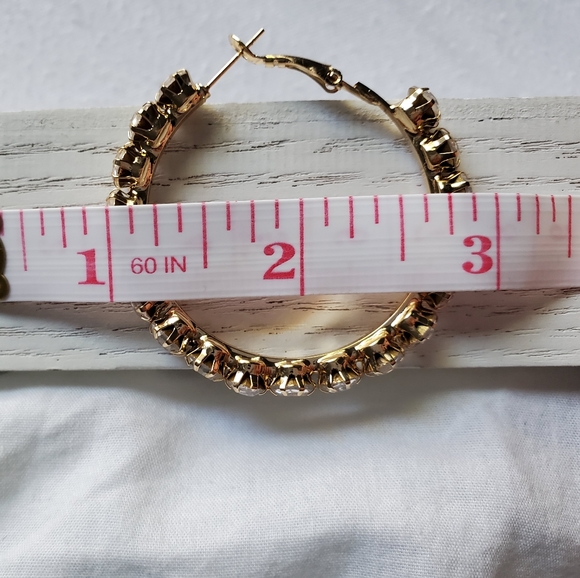 New Fashion Gold Hoop Earrings - Picture 6 of 6